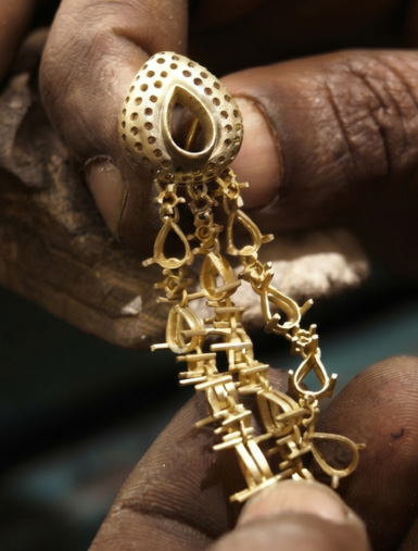 Case Study: How We Help Small Jewelry Brands Scale